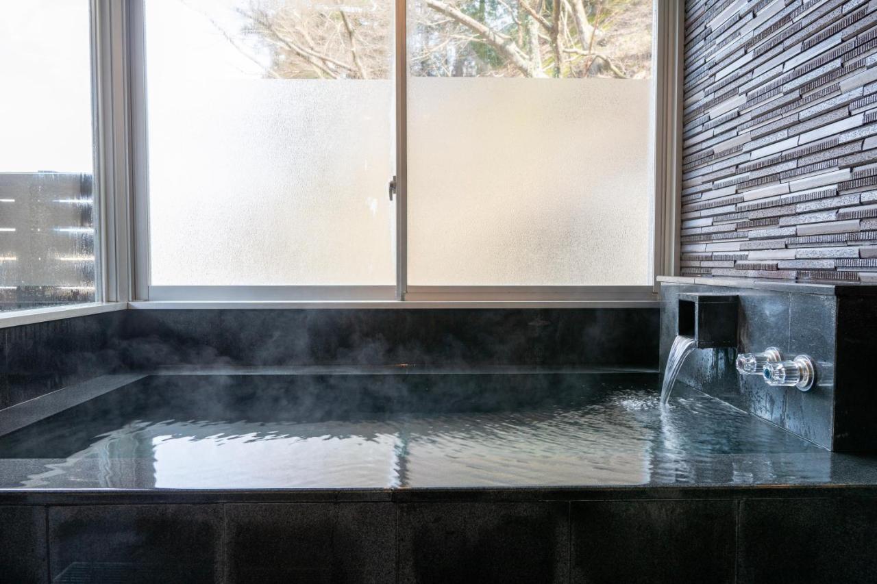 Yumori Onsen Hostel Fukushima  Exterior foto